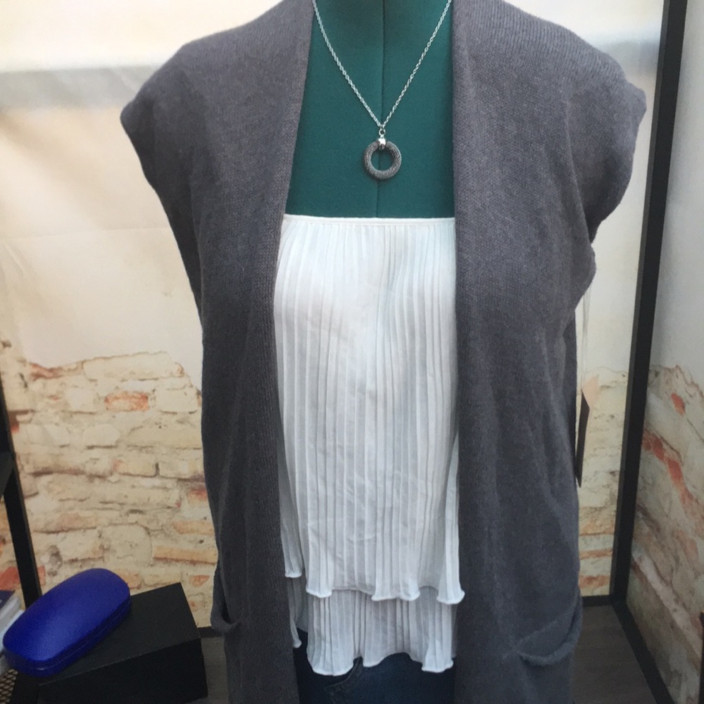 New M. Rena Gray Open Front Layering Knit Cardigan Sweater Vest with Pockets